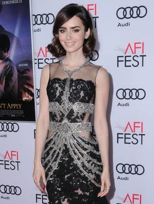 AFI Fest - Filmpremiere Rules Dont Apply November 10, 2016 - Hollywood, CA, United States - 10 November 2016 - Hollywood, California. Lily Collins. AFI FEST 2016 - Opening Night Premiere Of Rules Don t Apply held at TCL Chinese Theater. Photo Credit: AdMedia Hollywood United States - ZUMAa123 20161110_zaa_a123_019