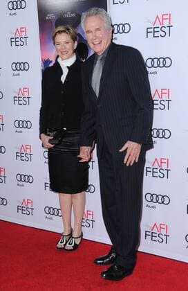 AFI Fest - Filmpremiere Rules Dont Apply November 10, 2016 - Hollywood, CA, United States - 10 November 2016 - Hollywood, California. Annette Bening, Warren Beatty. AFI FEST 2016 - Opening Night Premiere Of Rules Don t Apply held at TCL Chinese Theater. Photo Credit: AdMedia Hollywood United States - ZUMAa123 20161110_zaa_a123_021