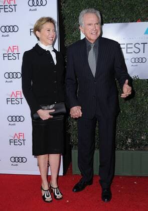 AFI Fest - Filmpremiere Rules Dont Apply November 10, 2016 - Hollywood, CA, United States - 10 November 2016 - Hollywood, California. Annette Bening, Warren Beatty. AFI FEST 2016 - Opening Night Premiere Of Rules Don t Apply held at TCL Chinese Theater. Photo Credit: AdMedia Hollywood United States - ZUMAa123 20161110_zaa_a123_028
