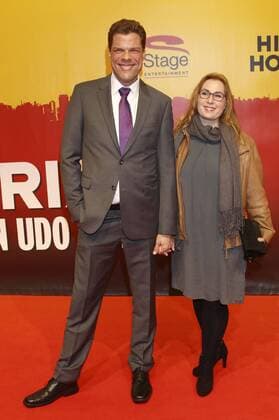 Tetje Mierendorf mit Gattin Carola bei der Premiere des Musicals Hinterm Horizont im Operettenhaus. Hamburg, 10.11.2016 Foto:xgbrcix xFuturexImage