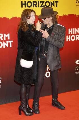Vicky Leandros und Udo Lindenberg bei der Premiere des Musicals Hinterm Horizont im Operettenhaus. Hamburg, 10.11.2016 Foto:xgbrcix xFuturexImage