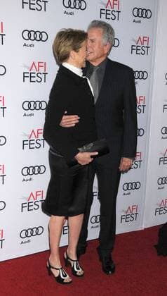 November 10, 2016 - Los Angeles, California, United States - November 10th 2016 - Los Angeles California USA - Actress ANNETTE BENING, Actor WARREN BEATTY at the AFI Film Festival Opening Night Premiere Rules Don t Apply held at the TCL Chinese Theater, Los Angeles, CA Los Angeles United States - ZUMAf05_ 20161110_zaf_f05_021