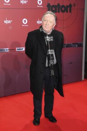 Peter Sodann bei der Premiere des 1000. Tatort-Krimis Taxi nach Leipzig im Cinemaxx Dammtor. Hamburg, 11.11.2016 Foto:xH.xHartmannx xFuturexImage