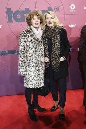 Kathrin Ackermann mit Tochter Maria Furtwängler bei der Premiere des 1000. Tatort-Krimis Taxi nach Leipzig im Cinemaxx Dammtor. Hamburg, 11.11.2016 Foto:xH.xHartmannx xFuturexImage