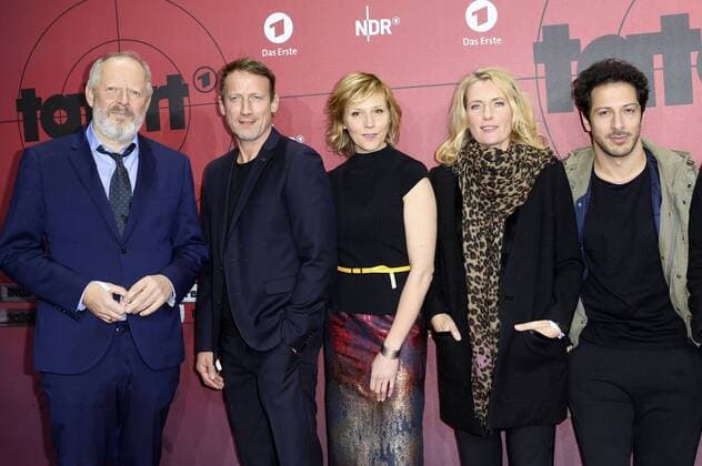 Axel Milberg, Wotan Wilke Möhring, Franziska Weisz, Maria Furtwängler und Fahri Yardim bei der Premiere des 1000. Tatort-Krimis Taxi nach Leipzig im Cinemaxx Dammtor. Hamburg, 11.11.2016 Foto:xH.xHartmannx xFuturexImage