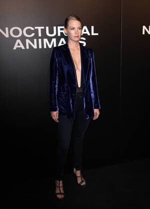 November 11, 2016 - Los Angeles, CA, United States - 11 November 2016 - Los Angeles, California - January Jones. Nocturnal Animals Los Angeles Screening held at the Hammer Museum. Photo Credit: AdMedia Los Angeles United States - ZUMAa123 20161111_zaa_a123_384