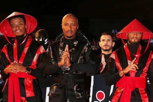 213403 Francois Glories Starface 2016-11-12 Cannes France NRJ Music Awards 2016. FRANCE Cannes 12-11-2016. Le chanteur Said M Roumbaba a.k.a Soprano arrive avec sa troupe sur le red Carpet pour la 18 ieme édition des NRJ Music awards à Cannes.  Copyright: xFrancoisxGloriesx xStarfacex STAR_213403_143
