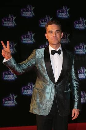 213403 Francois Glories Starface 2016-11-12 Cannes France NRJ Music Awards 2016. FRANCE Cannes 12-11-2016. The English singer Robbie Williams and the French singer Jenifer arrive on the red carpet for 18th NRJ Music Awards in Cannes (South of France).  Copyright: xFrancoisxGloriesx xStarfacex STAR_213403_186