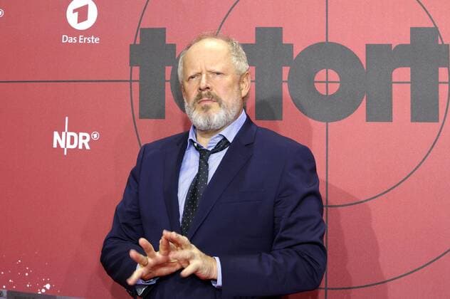 Axel Milberg bei der Premiere des 1000. Tatort-Krimis Taxi nach Leipzig im Cinemaxx Dammtor. Hamburg, 11.11.2016 Foto:xgbrcix xFuturexImage