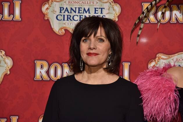 Moderatorin Birgit Schrowange bei der Premiere am 13.11.2016 in Köln der Roncalli Dinnershow Panem et Circenses. Deutschlands erste Dinnershow im historischen Spiegelzelt kehrt nach 25 Jahren zurück nach Köln und beendet somit das 40. Jubiläumsjahr von Roncalli in der Domstadt