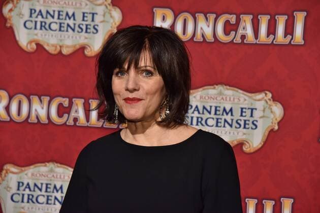 Moderatorin Birgit Schrowange bei Premiere am 13.11.2016 in Köln der Roncalli Dinnershow Panem et Circenses. Deutschlands erste Dinnershow im historischen Spiegelzelt kehrt nach 25 Jahren zurück nach Köln und beendet somit das 40. Jubiläumsjahr von Roncalli in der Domstadt