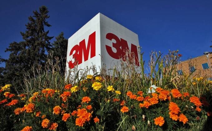 September 26, 2012 - St. Paul, Minnesota, USA - 3M logo at headquarters in St. Paul to run with $200 million research expansion story. (MARLIN LEVISON STARTRIBUNE(mlevison@startribune.com (cq ORG XMIT: MIN1209261810180216 ORG XMIT: MIN1305071737050825 St. Paul USA - ZUMAm42_ 20120926_zaf_m42_036