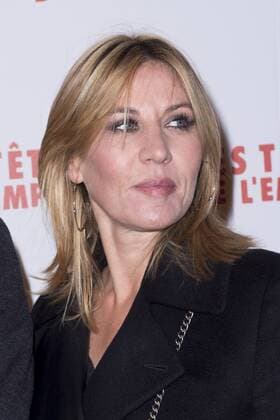 Filmpremiere Les tetes de L Emploi in Paris Mathilde Seigner CELEBRITES : Avant premiere Tete de l Emploi - 14 11 2016 JBAutissier Panoramic 
