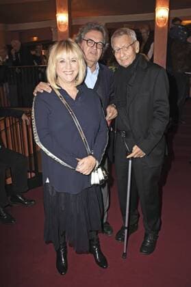 Patricia Riekel, Helmut Markwort und Gast bei der Premiere des Theaterstücks Das Lächeln der Frauen in der Komödie im Bayerischen Hof. München, 14.11.2016 Foto:xP.xSchönbergerx xFuturexImage