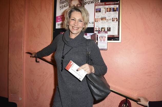 Claudia Jung bei der Premiere des Theaterstücks Das Lächeln der Frauen in der Komödie im Bayerischen Hof. München, 14.11.2016 Foto:xP.xSchönbergerx xFuturexImage