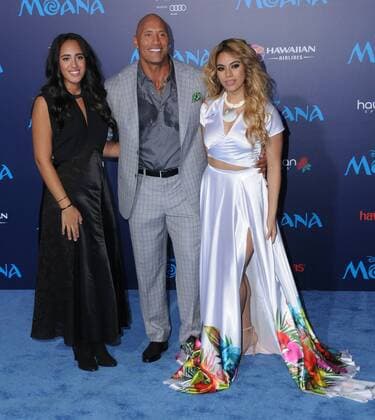 November 14, 2016 - Hollywood, CA, United States - 14 November 2016 - Hollywood, California. Simone Alexandra Johnson, Dwayne Johnson, Dinah Jane Hansen. AFI FEST 2016 Presented By Audi - Premiere Of Disney s Moana held at TCL Chinese Theater. Photo Credit: AdMedia Hollywood United States - ZUMAa123 20161114_zaa_a123_177
