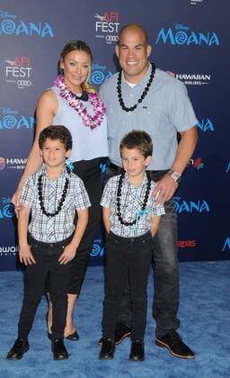 November 14, 2016 - Los Angeles, California, United States - November 14th 2016 - Los Angeles California USA - Actor TITO ORTIZ family at the Disney World Premiere Moana held at the El Capitan Theater, Hollywood, CA Los Angeles United States - ZUMAf05_ 20161114_zaf_f05_128