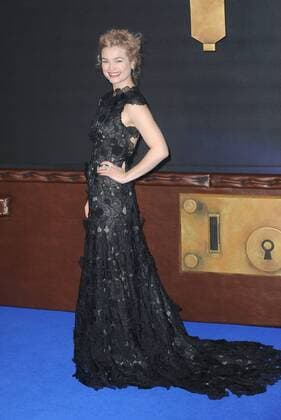 November 15, 2016 - London, England, United Kingdom - Alison Sudol attends the European premiere of Fantastic Beasts And Where To Find Them at Empire Leciester Square. London United Kingdom - ZUMAs147 20161115_zap_s147_034