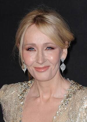 November 15, 2016 - London, England, United Kingdom - J.K. Rowling attends the European premiere of Fantastic Beasts And Where To Find Them at Empire Leciester Square. London United Kingdom - ZUMAs147 20161115_zap_s147_049