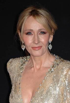 November 15, 2016 - London, England, United Kingdom - J.K. Rowling attends the European premiere of Fantastic Beasts And Where To Find Them at Empire Leciester Square. London United Kingdom - ZUMAs147 20161115_zap_s147_052