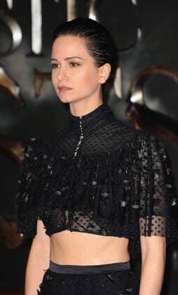 November 15, 2016 - London, England, United Kingdom - Katherine Waterston attends the European premiere of Fantastic Beasts And Where To Find Them at Empire Leciester Square. London United Kingdom - ZUMAs147 20161115_zap_s147_057