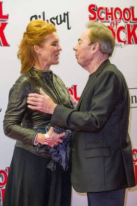 Sarah Ferguson und Andrew Lloyd Webber bei der Ankunft zur Musical Premiere von School of Rock The Musical am 14.11.2016 in London School of Rock The Musical New London Theatre Opening Night , 2016 