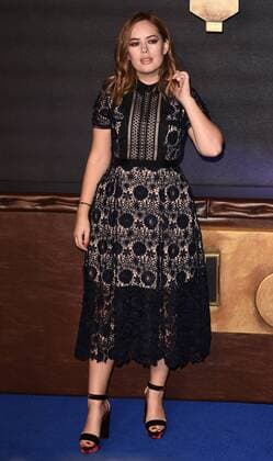 Fantastic Beasts And Where To Find Them London, UK Tanya Burr at The European Premiere of Fantastic Beasts And Where To Find Them held at Odeon Leicester Square, London on Tues 15 November 2016 LMK392-62756-161116 