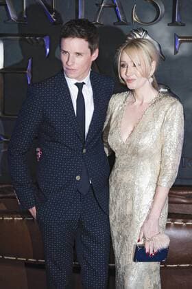 Eddie Redmayne und J.K. Rowling bei der Europapremiere des Kinofilms Fantastic Beasts and Where to Find Them Phantastische Tierwesen und wo sie zu finden sind im Odeon Leicester Square. London, 15.11.2016 Foto:xJ.xSpicerx xFuturexImage