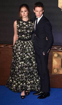 Eddie Redmayne und seine Ehefrau Hannah Bagshawe bei der Fantastic Beasts and Where to Find Them Film Premiere am 15.11.2016 in London Fantastic Beasts and Where to Find Them European Premiere in London, 2016 