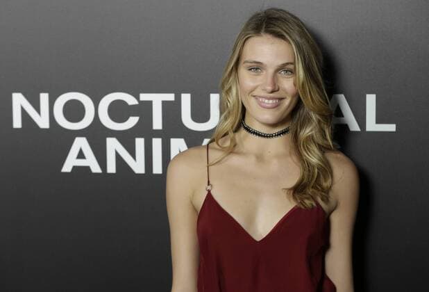 Madison Headrick arrives on the red carpet at the Nocturnal Animals premiere at The Paris Theatre on November 17, 2016 in New York City.  NYP20161117102 JOHNxANGELILLO
