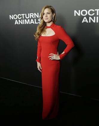 Amy Adams arrives on the red carpet at the Nocturnal Animals premiere at The Paris Theatre on November 17, 2016 in New York City.  NYP20161117121 JOHNxANGELILLO
