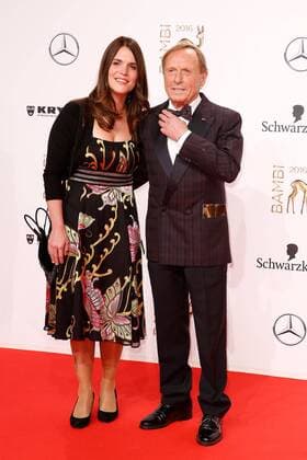 Claus Theo Gärtner mit seiner Ehefrau Sarah bei der Verleihung Bambi 2016 am 17.11.2016 in Berlin Bambi 2016 Verleihung in Berlin 