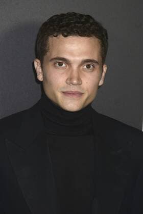 Karl Glusman bei der Premiere des Kinofilms Nocturnal Animals im Paris Theatre. New York, 17.11.2016 Foto:xD.xVanxTinex xFuturexImage