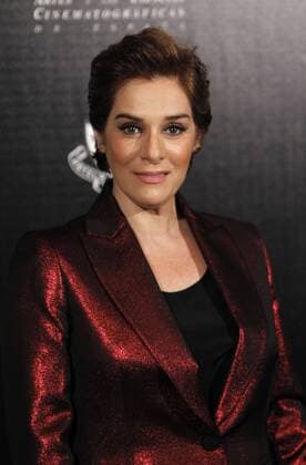 Spanish actress Anabel Segura poses as she arrives at the Gold Medal of the Academy 2016 awarded to Spanish actor and filmmaker Santiago Segura, in Madrid, Spain, 18 November 2016. EFE Javier Lopez SANTIAGO SEGURA RECEIVES THE GOLD MEDAL OF THE ACADEMY !ACHTUNG: NUR REDAKTIONELLE NUTZUNG!  MAD002 20161118-636151043560991129
