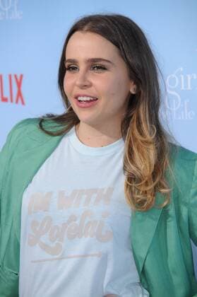 November 18, 2016 - Westwood, CA, United States - 18 November 2016 - Westwood, California. Mae Whitman. Premiere Of Netflix s Gilmore Girls: A Year In The Life held at the Regency Bruin Theatre. Photo Credit: AdMedia Westwood United States - ZUMAa123 20161118_zaa_a123_186