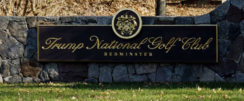November 19, 2016 - Bedminster, New Jersey, U.S - The entance to the Trump National Golf Coure today in Bedminster, New Jersey. President Elect Donald Trump is there meeting with Mitt Romney and other perspective members of his cabinet. Bedminster U.S. - ZUMAr142 20161119_zap_r142_007