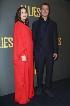 Marion Cotillard and Brad Pitt - Photocall zum Film Allies - Paris - 20 11 2016 GwendolineLeGoff Panoramic 