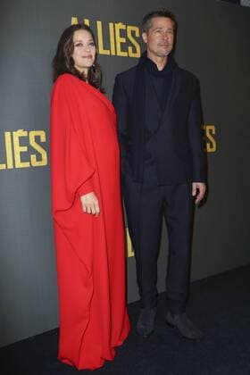 Marion Cotillard et Brad Pitt - Photocall zum Film - Allied (Vertraute Fremde) - Paris - 20 11 2016 GwendolineLeGoff 