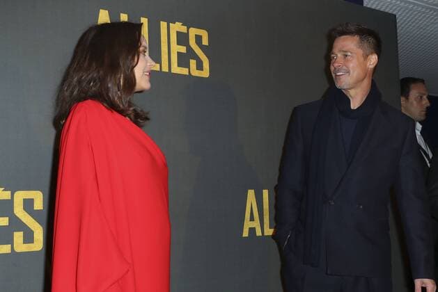 Marion Cotillard et Brad Pitt - Photocall zum Film - Allied (Vertraute Fremde) - Paris - 20 11 2016 GwendolineLeGoff 
