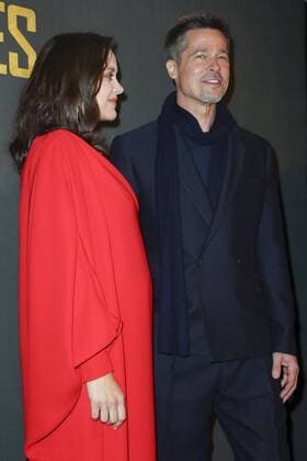 Marion Cotillard et Brad Pitt - Photocall zum Film - Allied (Vertraute Fremde) - Paris - 20 11 2016 GwendolineLeGoff 