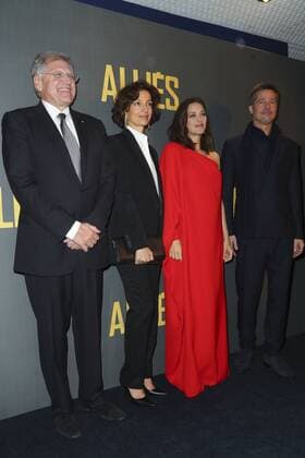 Robert Zemeckis Audrey Azoulay Marion Cotillard et Brad Pitt - Photocall zum Film - Allied (Vertraute Fremde) - Paris - 20 11 2016 GwendolineLeGoff 