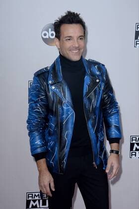 Stylist George Kotsiopoulos arrives for the 2016 American Music Awards held at Microsoft Theater in Los Angeles on November 20, 2016.  LAP20161120016 JIMxRUYMEN