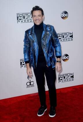 Stylist George Kotsiopoulos arrives for the 2016 American Music Awards held at Microsoft Theater in Los Angeles on November 20, 2016.  LAP20161120017 JIMxRUYMEN