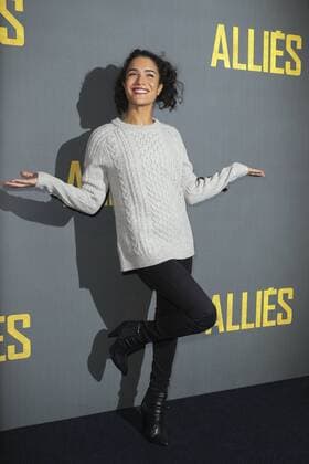 Sabrina Ouazani - Photocall zum Film - Allied (Vertraute Fremde) - Paris - 20 11 2016 GwendolineLeGoff 