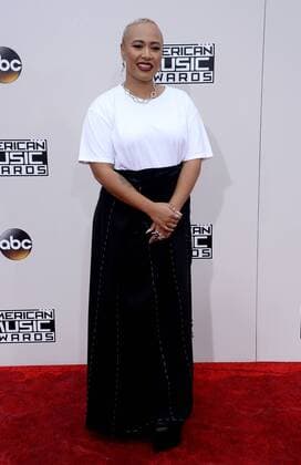 Singer Emeli Sande arrives for the 2016 American Music Awards held at Microsoft Theater in Los Angeles on November 20, 2016.  LAP20161120098 JIMxRUYMEN