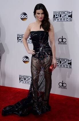 Actress Idina Menzel arrives for the 2016 American Music Awards held at Microsoft Theater in Los Angeles on November 20, 2016.  LAP20161120191 JIMxRUYMEN