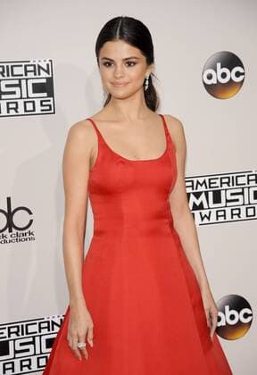 Selena Gomez AMERICAN MUSIC AWARDS: ARRIVALS Los Angeles Patrick Rideaux PicturePerfect