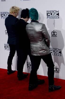 (L-R) Musicians Mike Dirnt, Billie Joe Armstrong and Tre Cool of Green Day arrive for the 2016 American Music Awards held at Microsoft Theater in Los Angeles on November 20, 2016.  LAP20161120306 JIMxRUYMEN