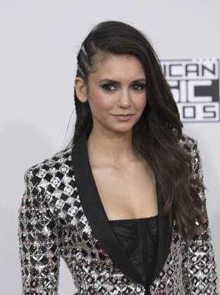 November 20, 2016 - Los Angeles, California, U.S - Nina Dobrev on the Red Carpet of the 2016 American Music Awards held on Sunday, November 20, 2016 at the Microsoft Theatre in Los Angeles, California. Los Angeles U.S. - ZUMAp124 20161120_zaa_p124_009