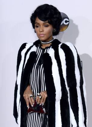 Recording artist Janelle Monae arrives for the 2016 American Music Awards held at Microsoft Theater in Los Angeles on November 20, 2016.  LAP20161120337 JIMxRUYMEN